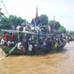 Meriahnya Syukuran Laut Ala Nelayan Labu Bua