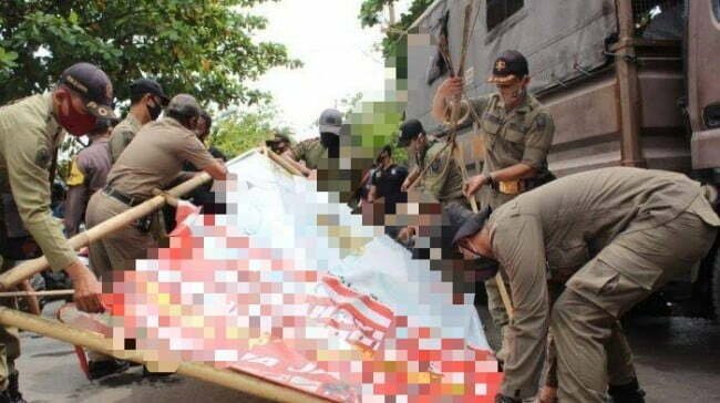 Satpol PP tertibkan baliho