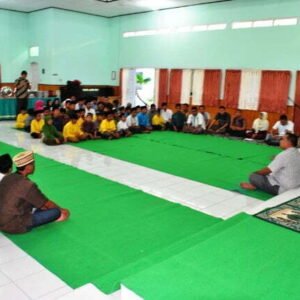 Kejari Sumbawa Besar Buka Puasa Bersama Pers dan Anak Yatim