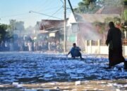 Tradisi Pesta Petasan Rayakan Idul Fitri