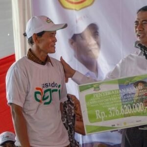Petani Dapatkan Bantuan dari Menteri Pertanian