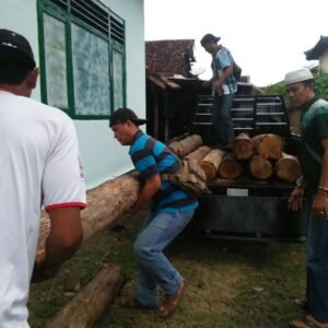 Kodim Sumbawa, Amankan Jati Gelondongan