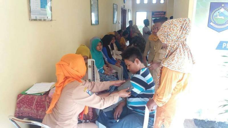 pengobatan-gratais-tmmd-moyo-utara-2