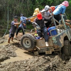 Lagi, Pemuda Batulanteh Tuntut Perbaikan Jalan