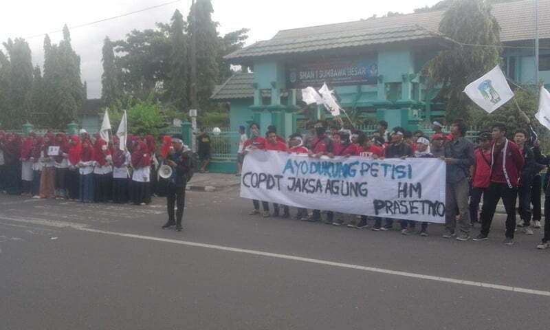aksi Galang Petisi Copot Jaksa Agung