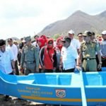 Alhamdulillah, Nelayan Poto Tano Terima Sampan Bantuan Pemda KSB