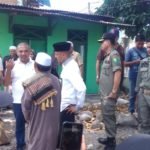 Satpol PP Bongkar Satu Kios di Pasar Brang Biji