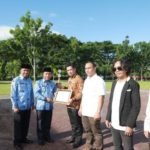 Bupati KSB Berikan Penghargaan Kepada Empat Perusahaan