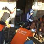 Rumah Zakat Berbagi Buka Puasaa Kepada Warga Kurang Mampu