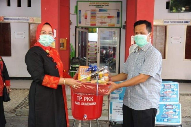 Bantuan vitamin untuk tenaga medis