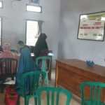 Bhabinkamtibmas Desa Sekokat Kawal Penyaluran BST