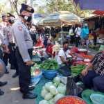 Cegah Covid-19, Sabhara Polres Sumbawa Sasar Pusat Perbelanjaan