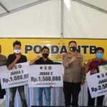 Kapolda NTB Serahkan Hadiah Lomba Video Pendek Kampung Sehat
