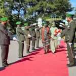 Tradisi Pedang Pora Sambut Kedatangan Letkol Kav Rudi Kurniawan