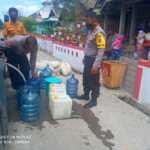 Polres Sumbawa Salurkan Air Bersih di Batu Bangka dan Sampar Maras