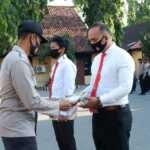 Belasan Anggota Polres Sumbawa Dapat Penghargaan