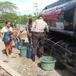 Polres Sumbawa Salurkan Air Bersih di Desa Serading