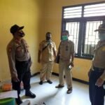 Kapolsek Ropang Pastikan Keamanan Tempat Penyimpanan Logistik