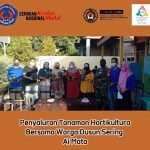 Edukasi Holtikultura, Kelompok 10 KKN GNRM UNSA Bagikan Bibit Gratis