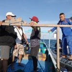 Pemancing Terombang-ambing di Perairan Pulau Moyo