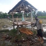 Dua Warga Utan Tersambar Petir