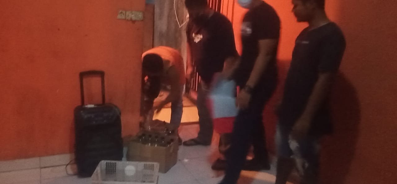 Polres Sumbawa Amankan Puluhan Botol Miras