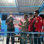Awali Reses di Labuan Mapin, Abdul Rafiq Serahkan Bantuan untuk Nelayan