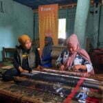 Kelompok Tenun di Sumbawa Terbantu dengan Pembiayaan BPTN Syariah