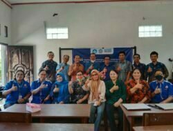 Tim PKM FKIP UNSA Latih Guru Kembangkan Media Pembelajaran Berbasis TIK