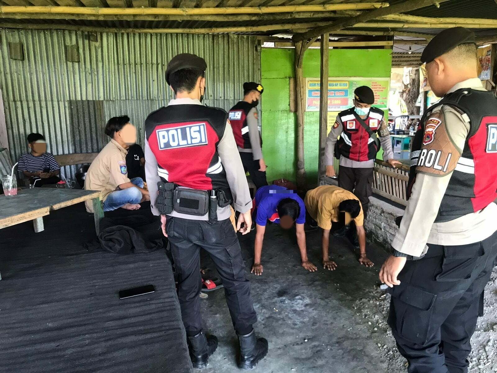 Bolos Sekolah, Sejumlah Pelajar Diberi Hukuman