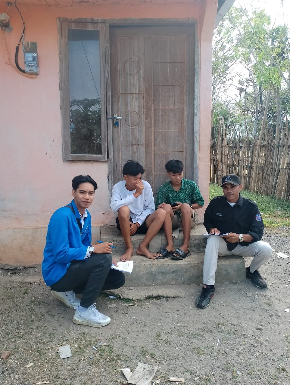 Pasca Covid-19, Tim Riset Mahasiswa UNSA Teliti Dampak Limbah Masker di Teluk Saleh