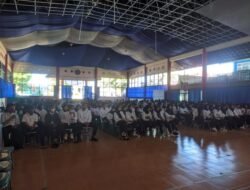 WORKSHOP KEWIRAUSAHAAN MEMBANGUN WIRAUSAHAWAN MUDA YANG KREATIF DAN INOVATIF DENGAN MEMANFAATKAN POTENSI LOKAL”