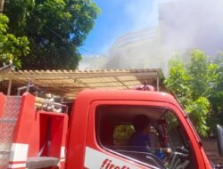 Rumah Kepala Samsat Sumbawa Terbakar, Kerugian Ditaksir Capai Ratusan Juta