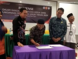 Komit Sukseskan Pemilu 2024, KPU dan SMSI Sumbawa Teken MOu