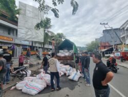 Tak Miliki Izin, 1 Ton Ayam Beku Dipulangkan ke Daerah Asal