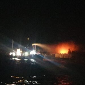 Kapal Pengangkut 5.900 KL BBM Pertamina Terbakar di Perairan Lombok