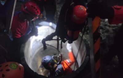 Tim SAR Evakuasi Dua Warga Meninggal Dunia di Dalam Sumur