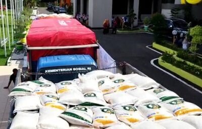 Bulog Salurkan Bantuan Pangan untuk 48.316 KPM di Sumbawa