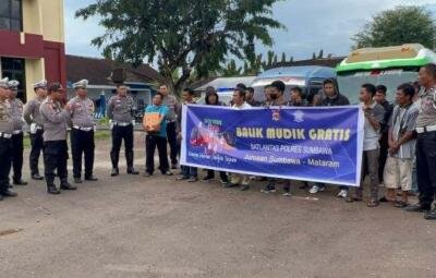 Diberangkatkan, 35 Orang Ikuti Program Balik Mudik Gratis Satlantas Polres Sumbawa