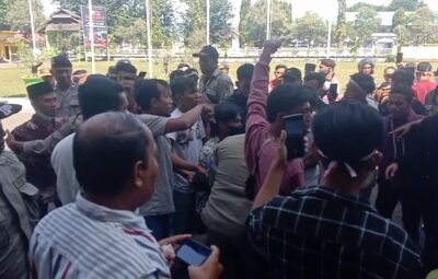 Akses Jalan Masih Buruk, Warga Orong Telu kembali Demo Pemda
