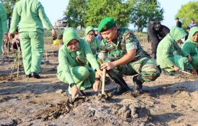 Dandim 1607 Sumbawa Ikut Penanaman Mangrove Nasional