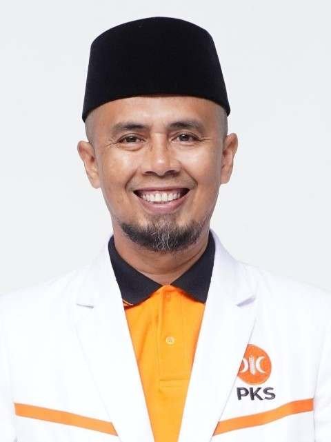 Fajar Rachmat, Salah satu jurnalis di Kabupaten Sumbawa