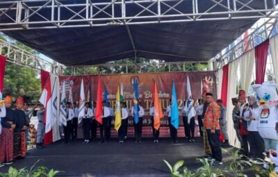 Bendera Kirab Pemilu 2024 Tiba di Kabupaten Sumbawa