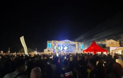 Jagad Berjoged, Kotak & Dmasiv Hibur Penggemarnya di Sumbawa