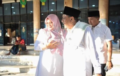 Bupati dan Wakil Bupati Sumbawa Sholat Idul Adha di Masjid Agung Nurul Huda