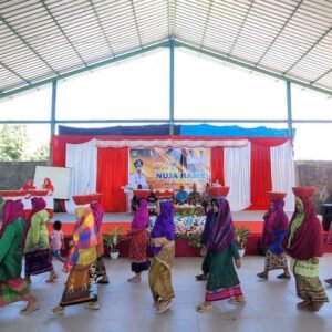 100 Tahun Desa Batu Bulan, Masyarakat Semarakkan Tradisi Nuja Rame