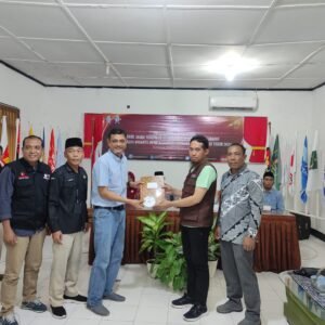 KPU Sumbawa Serahkan Hasil Vermin Balon Anggota DPRD