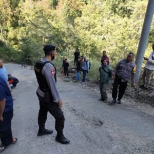 Mobil Pick Up Terguling di Jalur Batudulang – Punik, 1 Orang Meninggal Dunia