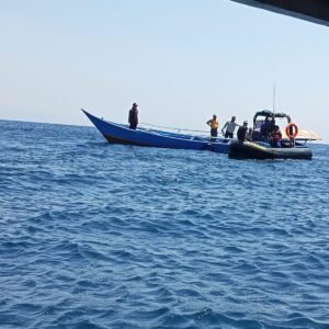 Perahu Dihantam Ombak, Satu Orang Dalam Pencarian