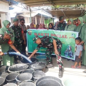 HUT TNI ke – 78 Kodim 1628 SB Salurkan Air Bersih Untuk Masyarakat